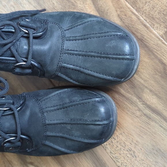 UGG Black Waterpoof Boots Cecile - Picture 3 of 9